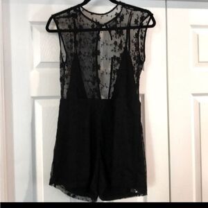 4 SIENNA open back lace romper black